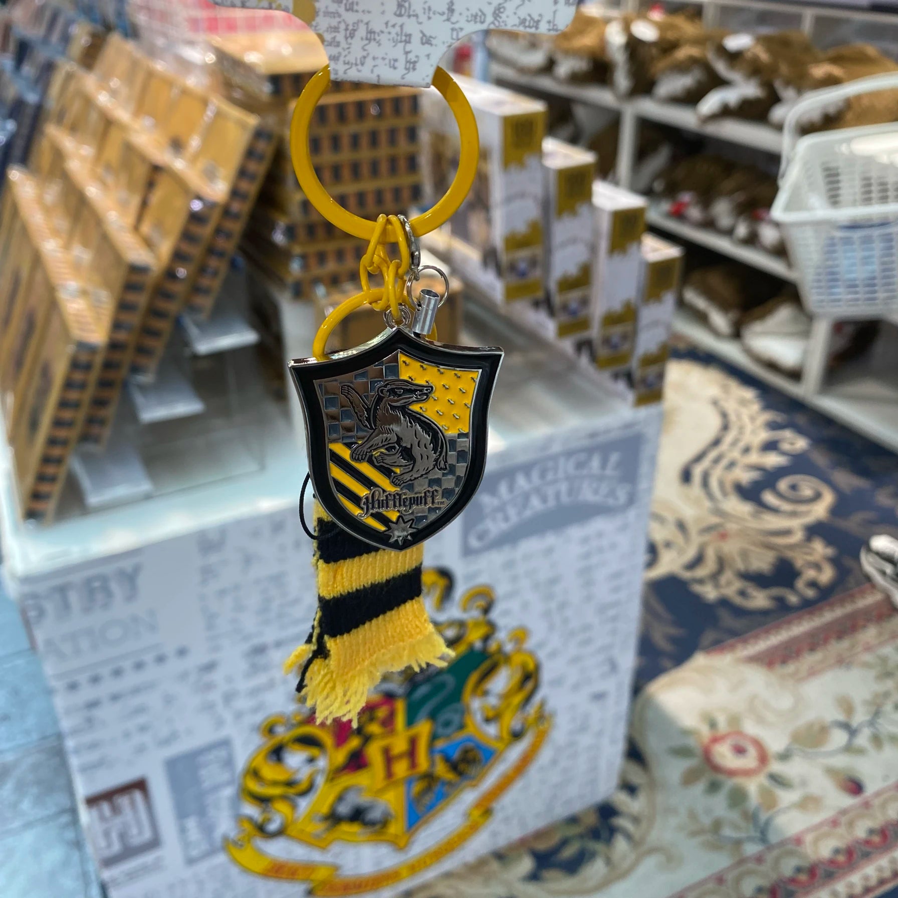 Hogwarts Houses Scarf and pendant Keychain Gryffindor/Slytherin/Ravenclaw/Hufflepuff